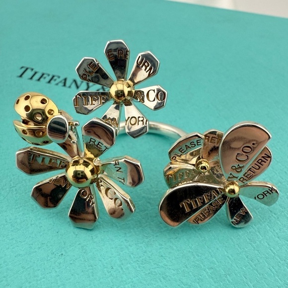 Return to Tiffany & Co. Love Bugs Ladybug Flower Cluster Ring, 18k & Silver, 6 - Picture 3 of 7